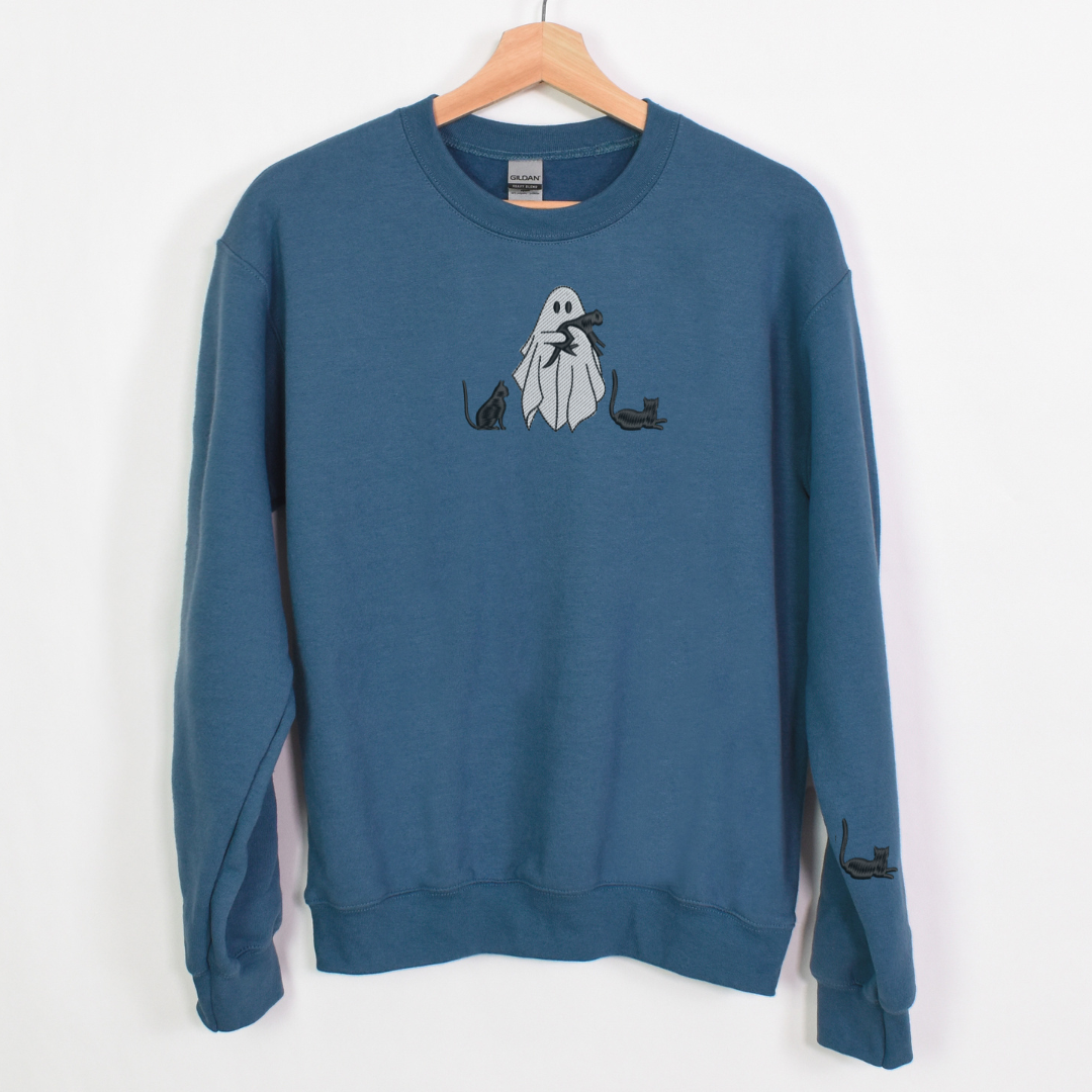 CATS AND GHOST EMBROIDERY SWEATSHIRT