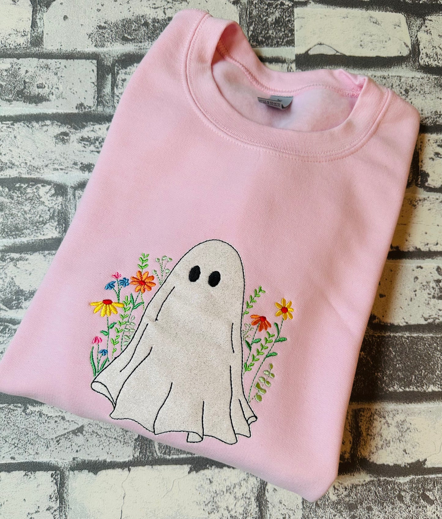 FLORAL GHOST APPLIQUÉ EMBROIDERY SWEATSHIRT