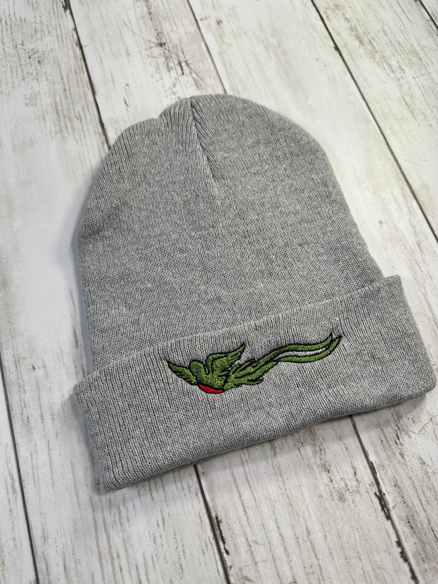 El QUETZAL EMBROIDERY GRAY BEANIE